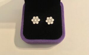 Gorgeous New Sim Diamond Floral Design Cluster Stud Earrings~925 Sterling Silver